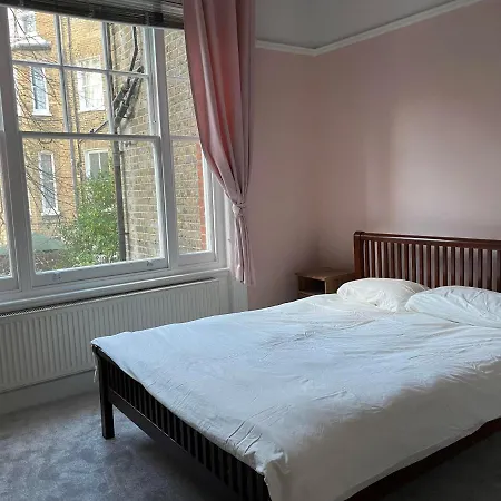 1 Bedroom Apartment In The Heart Of West Лондон Экстерьер фото