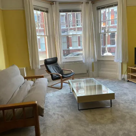 1 Bedroom Apartment In The Heart Of West Лондон Экстерьер фото