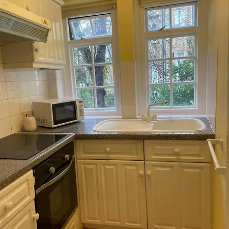1 Bedroom Apartment In The Heart Of West Лондон Экстерьер фото