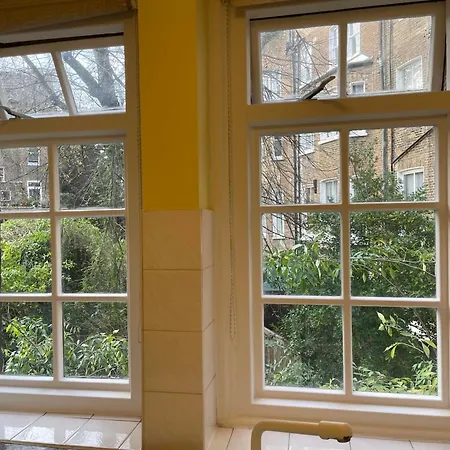 1 Bedroom Apartment In The Heart Of West Лондон Экстерьер фото